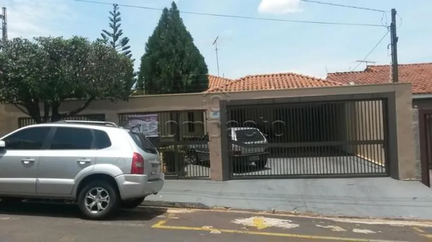 Foto 1 de Casa com 3 Quartos à venda, 265m² em Jardim São Marcos, São José do Rio Preto