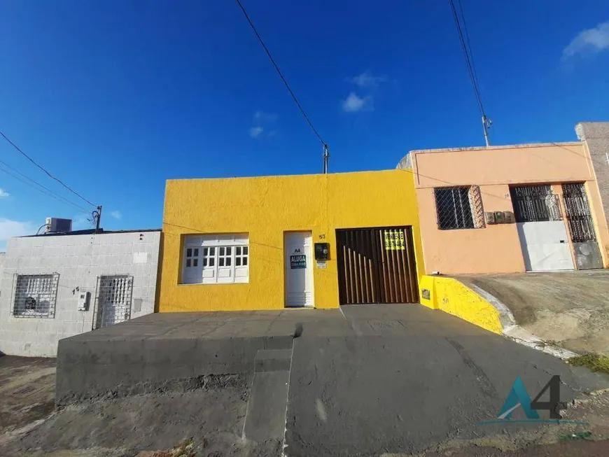 Foto 1 de Casa com 3 Quartos para alugar, 300m² em Palestina, Aracaju