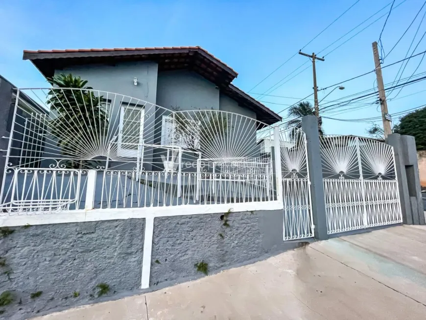 Foto 1 de Casa com 4 Quartos à venda, 190m² em Vila Georgina, Campinas