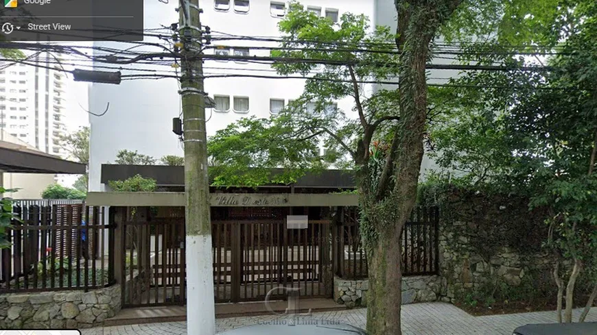 Foto 1 de Apartamento com 4 Quartos para alugar, 240m² em Moema, São Paulo
