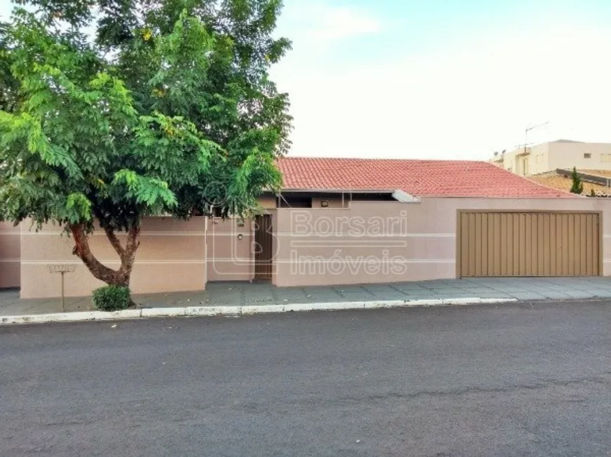 Foto 1 de Casa com 4 Quartos à venda, 450m² em Jardim Adalgisa, Araraquara