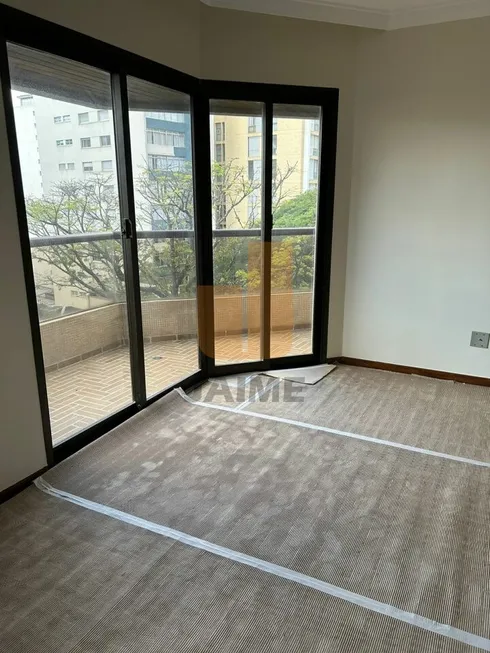 Foto 1 de Apartamento com 3 Quartos à venda, 130m² em Higienópolis, São Paulo