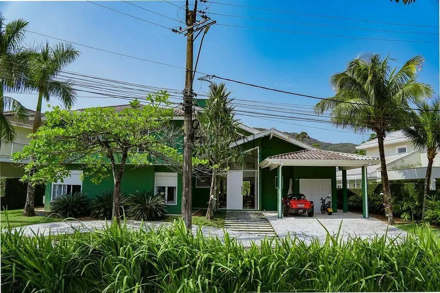 Foto 1 de Casa de Condomínio com 6 Quartos à venda, 600m² em Tabatinga, Caraguatatuba