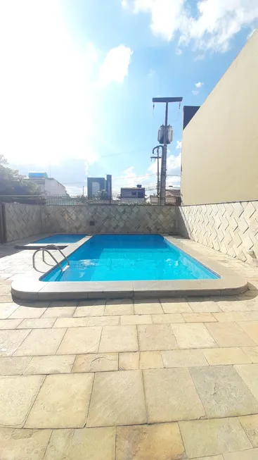 Foto 1 de Apartamento com 3 Quartos para alugar, 98m² em Sao Jose, Campina Grande