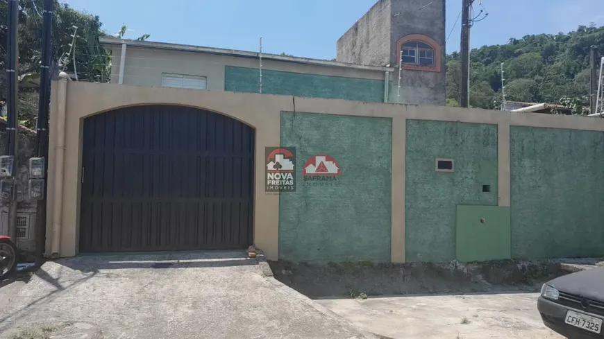 Foto 1 de Casa com 2 Quartos à venda, 250m² em Centro, Caraguatatuba