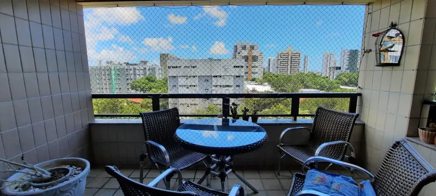 Foto 1 de Apartamento com 3 Quartos à venda, 163m² em Encruzilhada, Recife