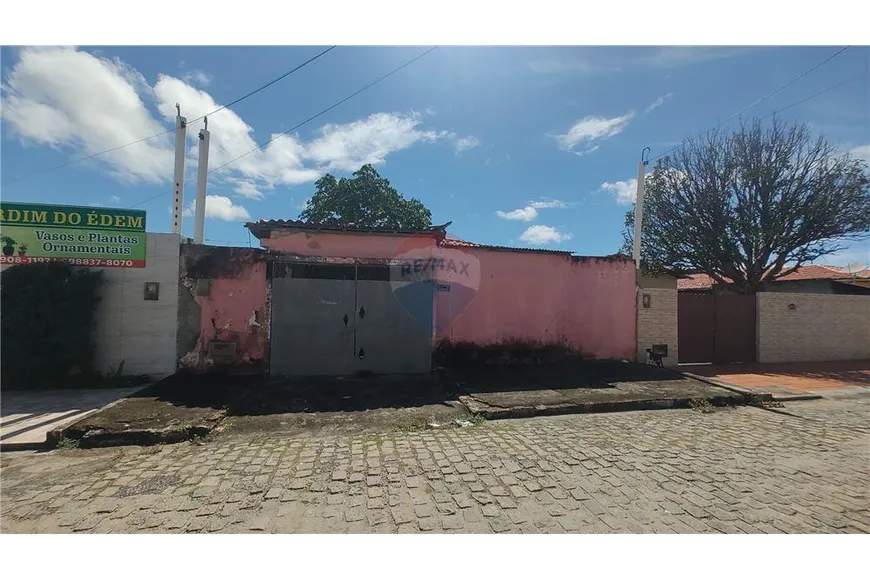 Foto 1 de Lote/Terreno à venda, 230m² em Potengi, Natal