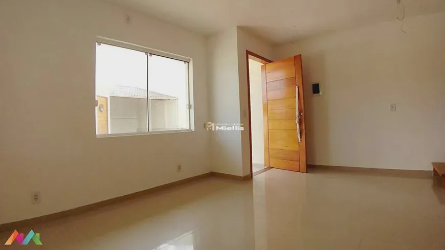 Foto 1 de Casa de Condomínio com 2 Quartos à venda, 52m² em Cecilia, Viamão