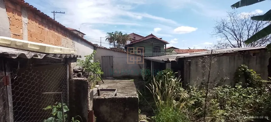 Foto 1 de Casa com 3 Quartos à venda, 324m² em Novo Glória, Belo Horizonte