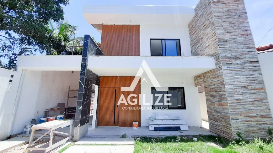 Foto 1 de Casa com 4 Quartos à venda, 200m² em Cancela Preta, Macaé