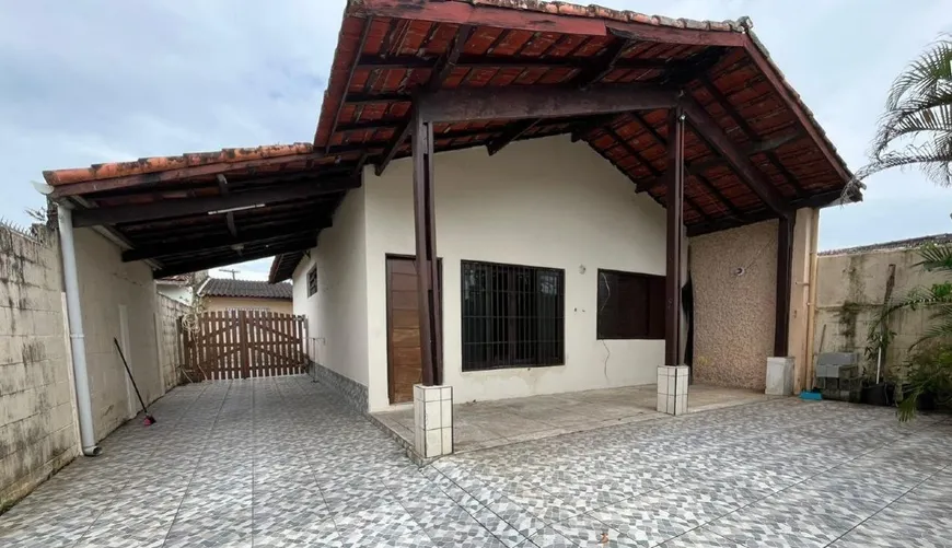 Foto 1 de Casa com 2 Quartos à venda, 125m² em Ivoty, Itanhaém