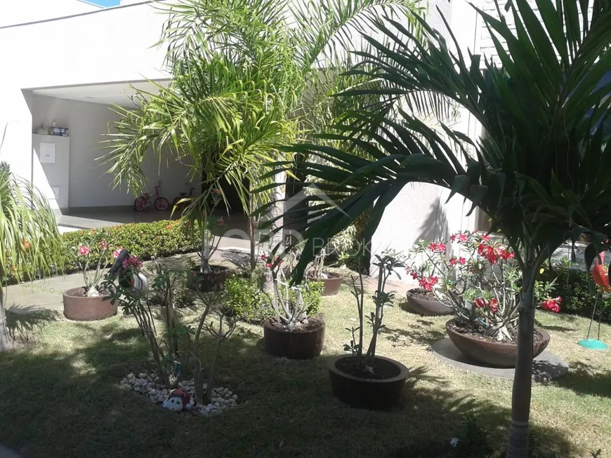 Foto 1 de Casa de Condomínio com 4 Quartos à venda, 420m² em Condomínio Florais Cuiabá Residencial, Cuiabá