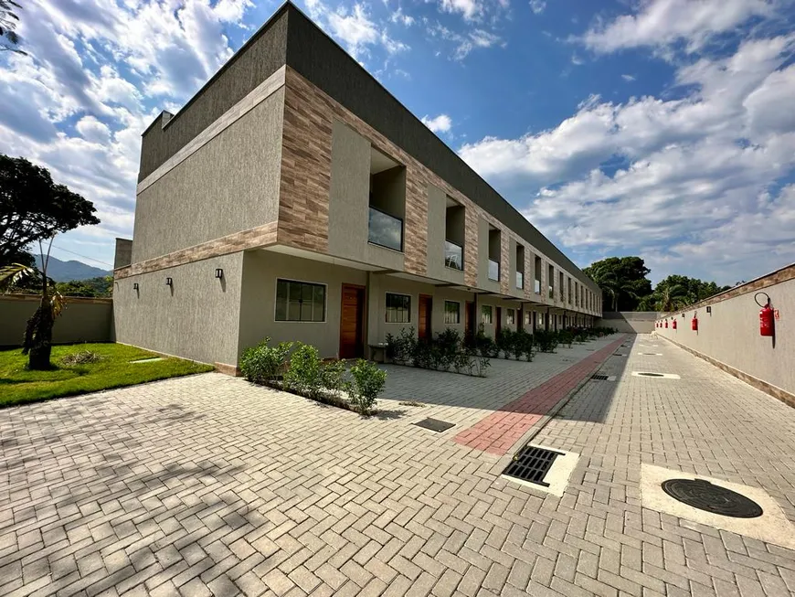 Foto 1 de Casa de Condomínio com 2 Quartos à venda, 82m² em Vargem Grande, Rio de Janeiro