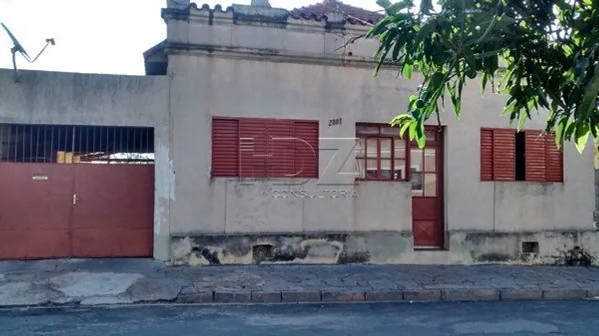 Foto 1 de Casa com 2 Quartos à venda, 156m² em Centro, Araraquara