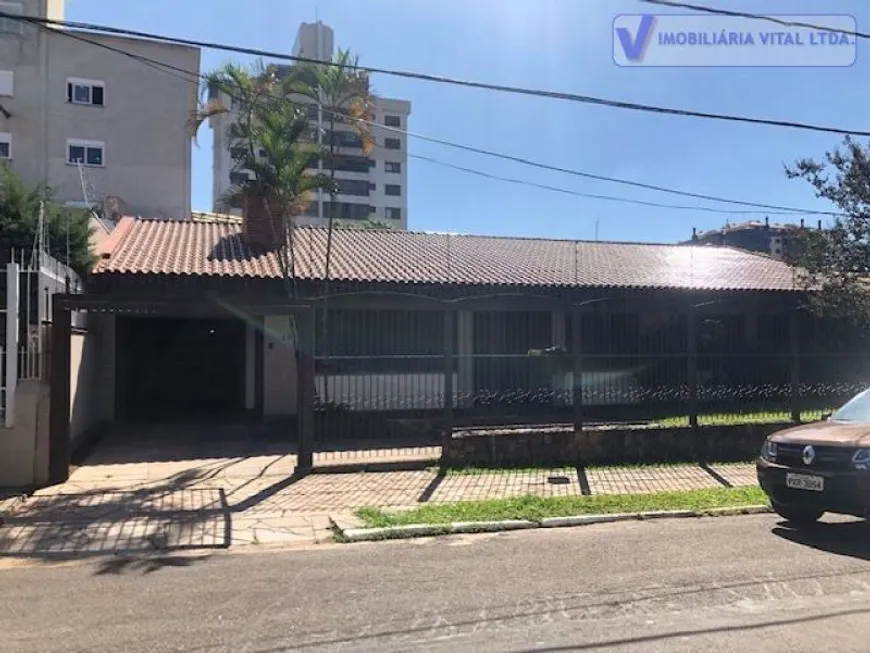 Foto 1 de Casa com 4 Quartos para alugar, 150m² em Centro, Canoas