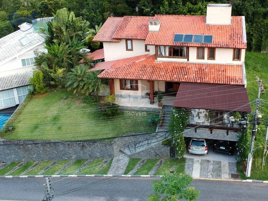 Foto 1 de Casa com 4 Quartos à venda, 446m² em Ariribá, Balneário Camboriú