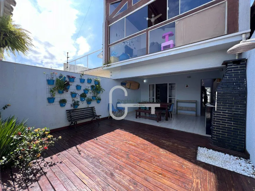 Foto 1 de Casa com 2 Quartos à venda, 150m² em Nova Peruíbe, Peruíbe