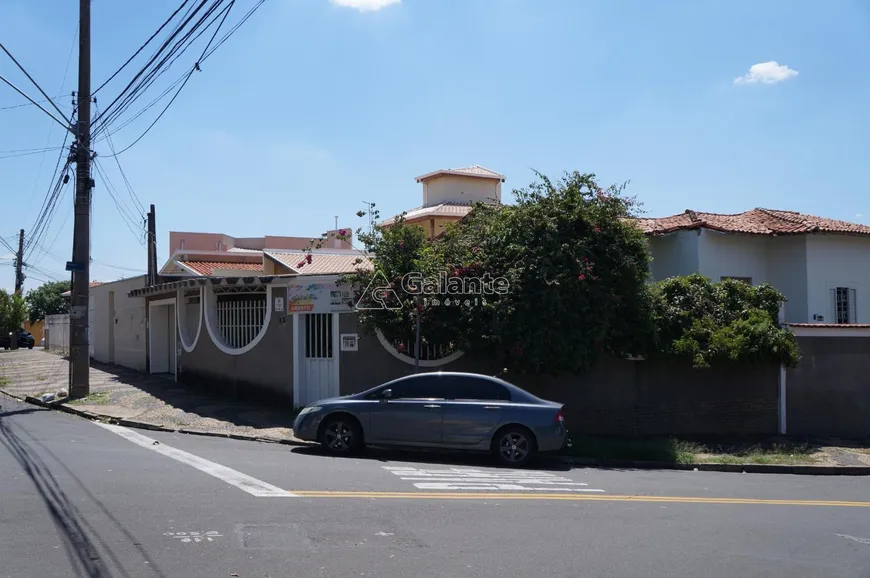 Foto 1 de Casa com 3 Quartos à venda, 228m² em Jardim Leonor, Campinas