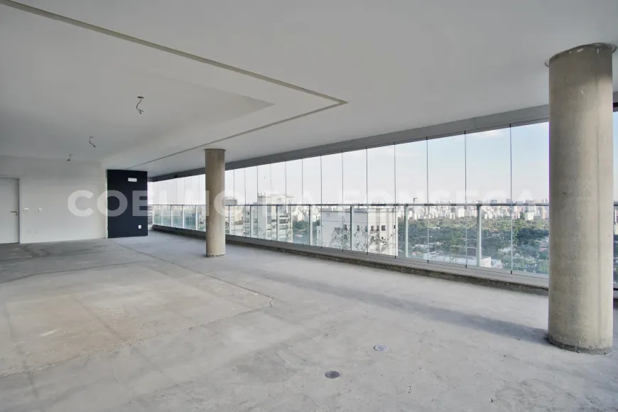 Foto 1 de Apartamento com 3 Quartos à venda, 266m² em Jardins, São Paulo