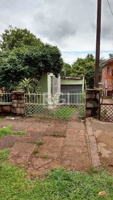 Foto 1 de Casa com 2 Quartos à venda, 74m² em Jardim São Pedro, Porto Alegre
