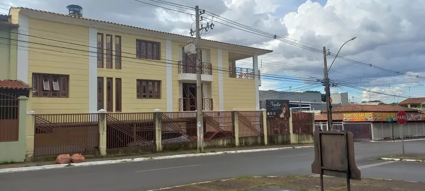 Foto 1 de Sobrado com 6 Quartos à venda, 326m² em Núcleo Bandeirante, Brasília