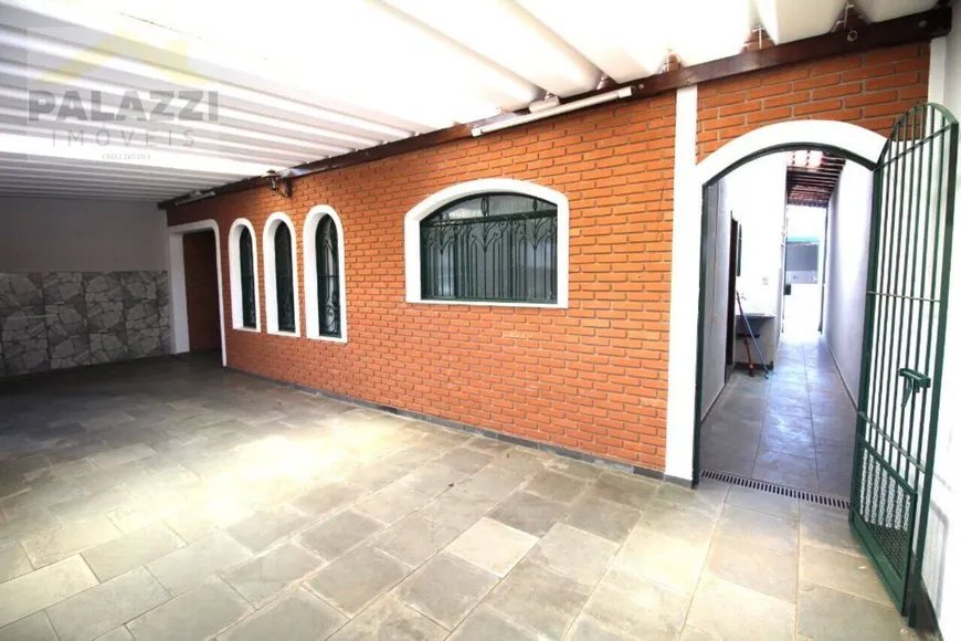 Foto 1 de Casa com 3 Quartos à venda, 160m² em Vila Costa e Silva, Campinas