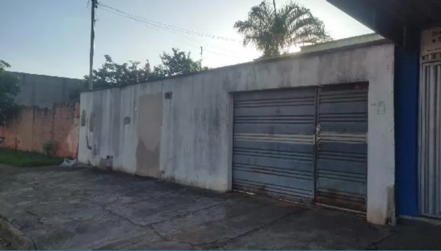 Foto 1 de Casa com 3 Quartos à venda, 115m² em Setor Santos Dumont, Goiânia
