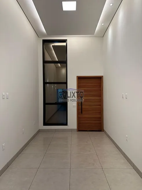 Foto 1 de Casa com 3 Quartos à venda, 99m² em Jardim Brasília, Uberlândia