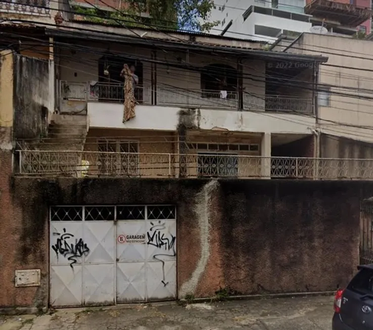 Foto 1 de Casa com 5 Quartos à venda, 200m² em São Mateus, Juiz de Fora