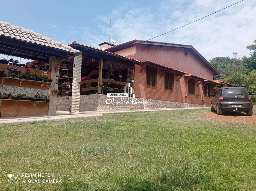 Foto 1 de Fazenda/Sítio com 4 Quartos à venda, 190m² em Zona Rural, Alexânia