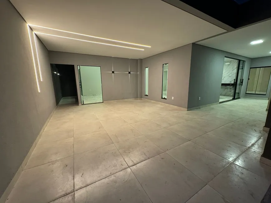 Foto 1 de Casa de Condomínio com 3 Quartos à venda, 180m² em Setor Habitacional Vicente Pires Trecho 3, Brasília