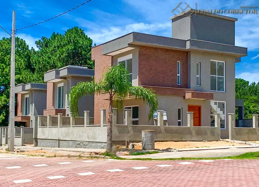 Foto 1 de Casa com 3 Quartos à venda, 122m² em São João do Rio Vermelho, Florianópolis