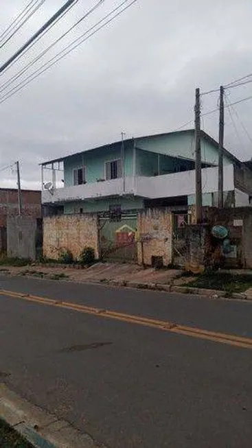 Foto 1 de Sobrado com 5 Quartos à venda, 200m² em Majestic, São José dos Campos