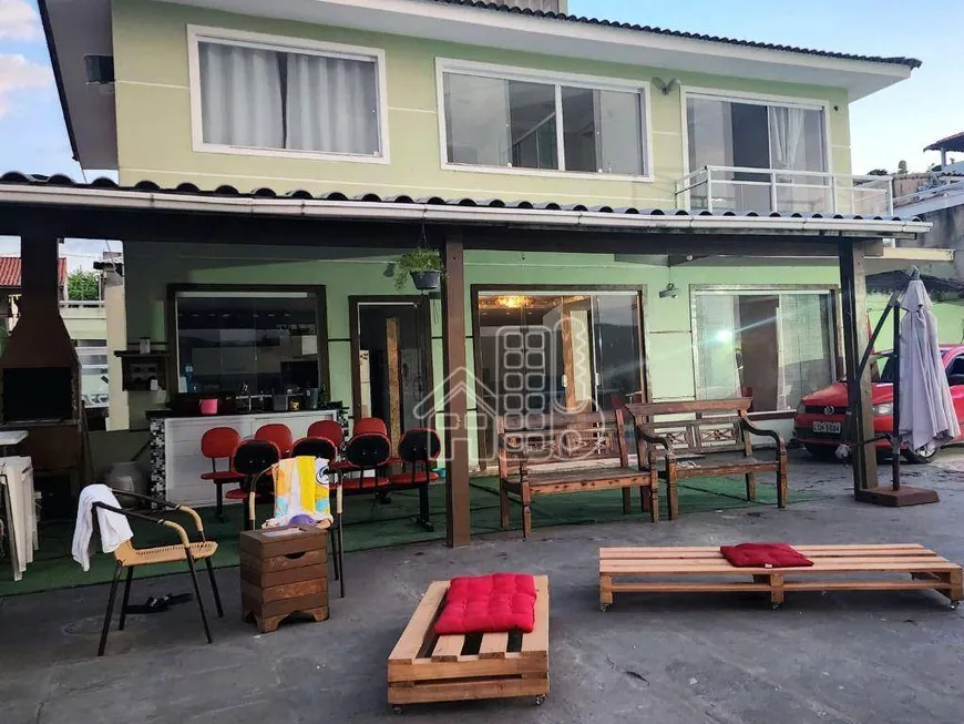 Foto 1 de Casa com 5 Quartos para alugar, 250m² em Piratininga, Niterói