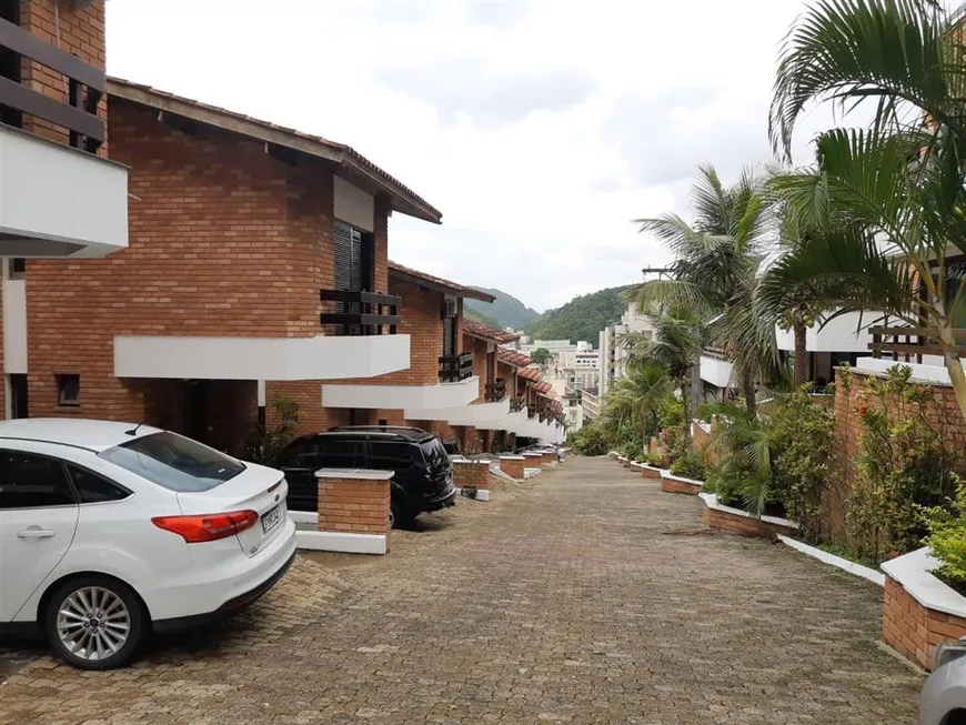 Foto 1 de Casa de Condomínio com 5 Quartos para venda ou aluguel, 553m² em Enseada, Guarujá