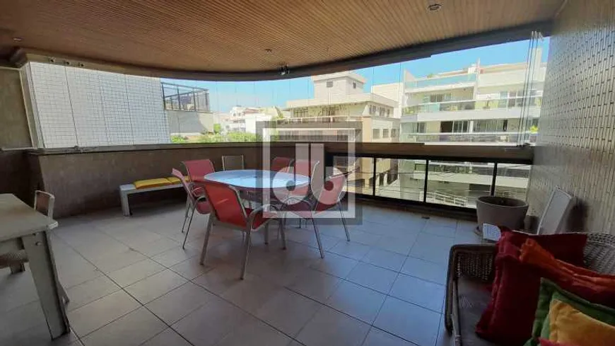Foto 1 de Apartamento com 4 Quartos à venda, 212m² em Recreio Dos Bandeirantes, Rio de Janeiro