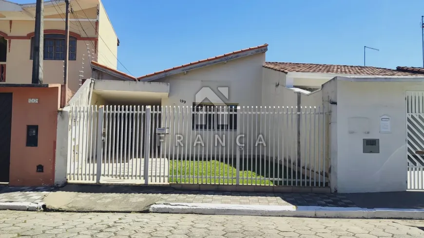 Foto 1 de Casa com 3 Quartos para alugar, 145m² em Jardim Mesquita, Jacareí