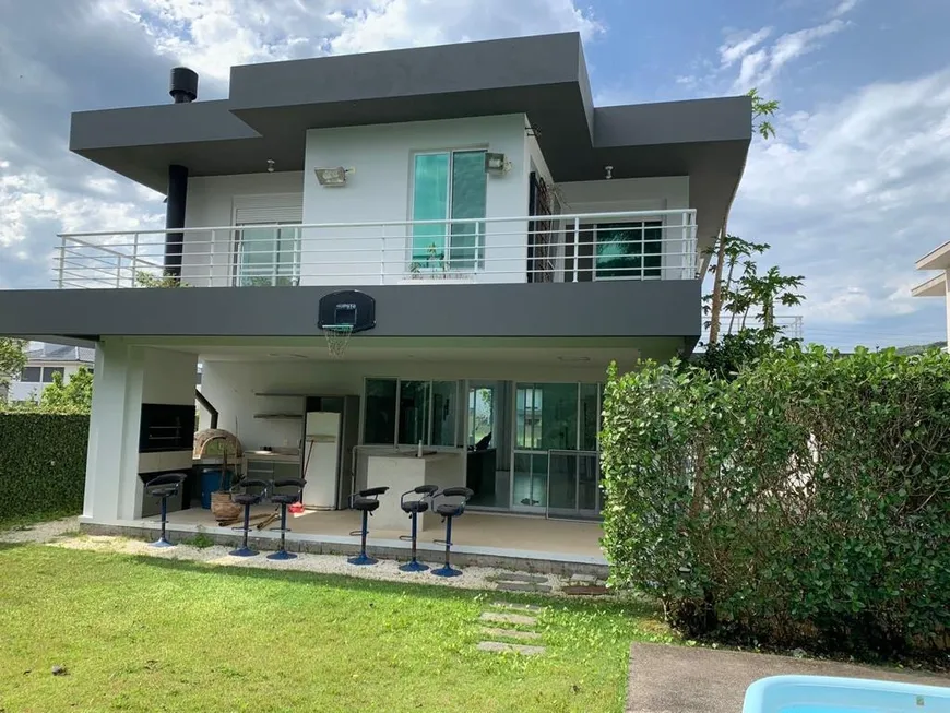 Foto 1 de Casa com 2 Quartos à venda, 450m² em Cachoeira do Bom Jesus, Florianópolis