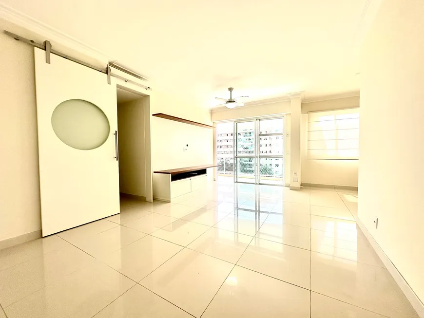 Foto 1 de Apartamento com 4 Quartos à venda, 106m² em Barra da Tijuca, Rio de Janeiro