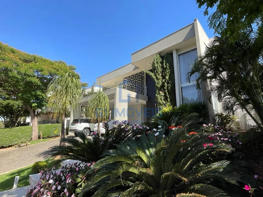 Foto 1 de Casa de Condomínio com 4 Quartos à venda, 430m² em Residencial Alphaville Flamboyant, Goiânia