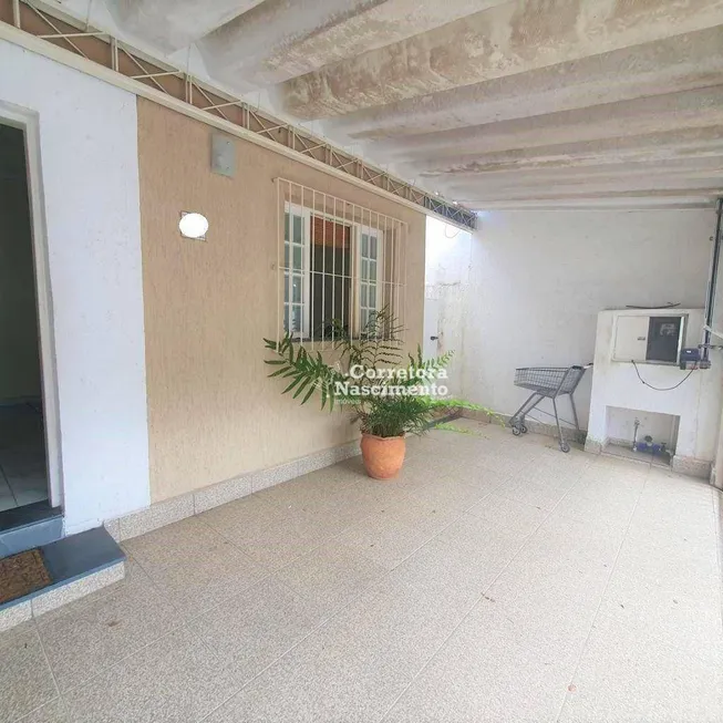 Foto 1 de Casa com 2 Quartos à venda, 130m² em Centro, Jacareí