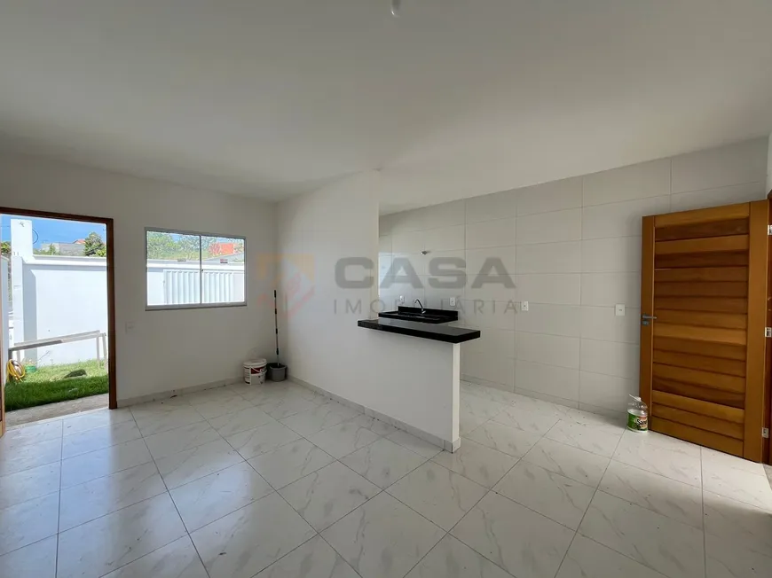 Foto 1 de Casa com 2 Quartos à venda, 60m² em Campinho Da Serra I, Serra