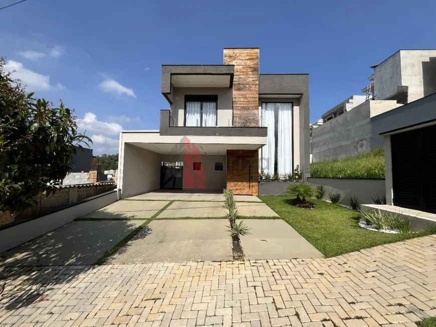Foto 1 de Casa de Condomínio com 3 Quartos à venda, 234m² em Cezar de Souza, Mogi das Cruzes