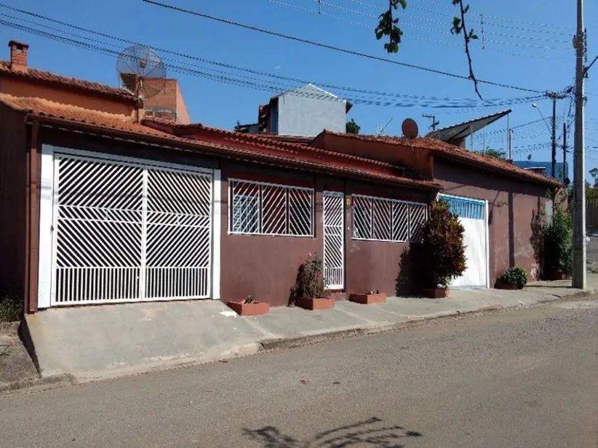 Foto 1 de Casa com 4 Quartos à venda, 140m² em Jardim São Miguel, Bragança Paulista