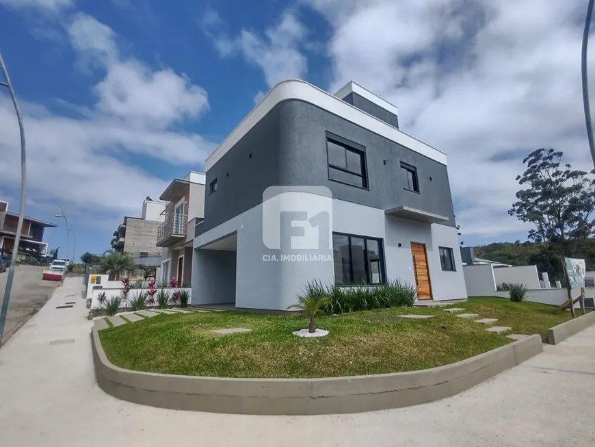 Foto 1 de Casa com 3 Quartos para alugar, 131m² em Santo Antônio de Lisboa, Florianópolis