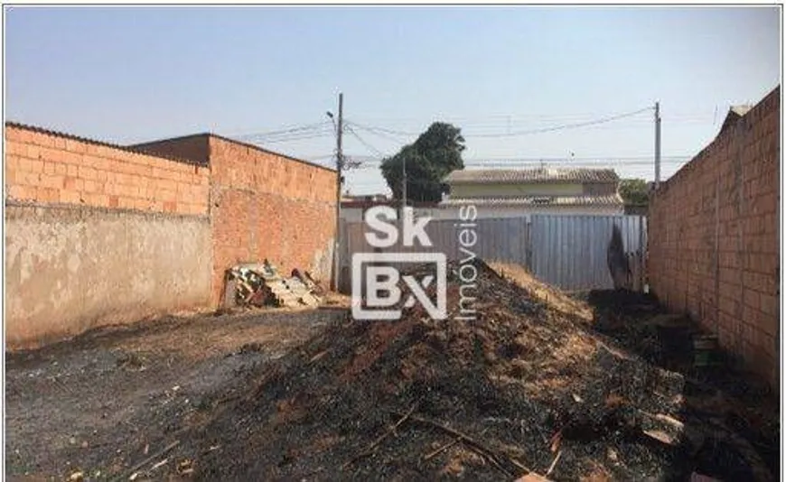 Foto 1 de Lote/Terreno à venda, 400m² em Distrito Industrial, Uberlândia