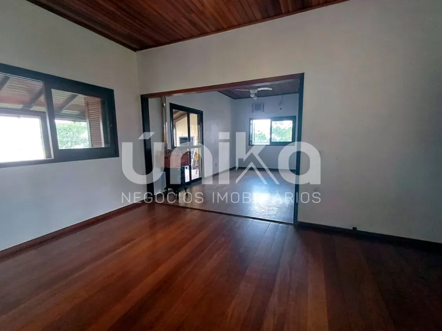 Foto 1 de Casa com 2 Quartos à venda, 120m² em Arapongas, Araranguá