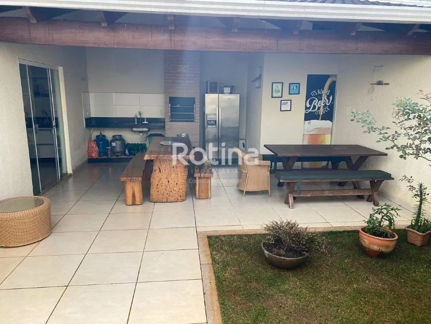Foto 1 de Casa com 3 Quartos à venda, 180m² em Bosque dos Buritis, Uberlândia