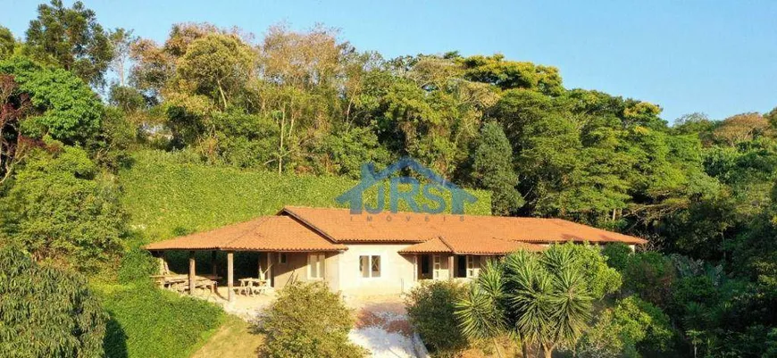 Foto 1 de Casa de Condomínio com 3 Quartos à venda, 440m² em Paisagem Renoir, Cotia