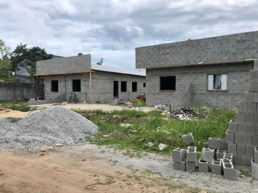 Foto 1 de Casa com 2 Quartos à venda, 60m² em Balneário Gaivotas, Itanhaém